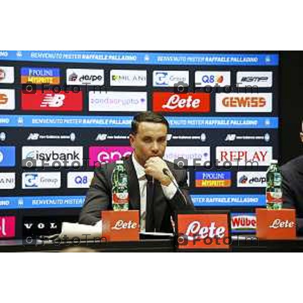 Tiziano Manzoni/LaPresse 19-11- 2025 Italia Cronaca di mister Raffaele Palladino con Luca Percassi