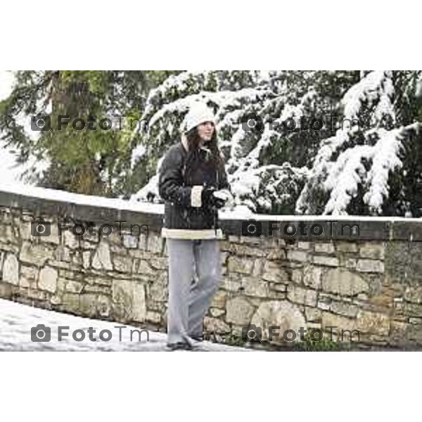 Tiziano Manzoni/LaPresse 21-11- 2025 Italia Cronaca Bergamo Bergamo Nevicata in città Novembre 2025