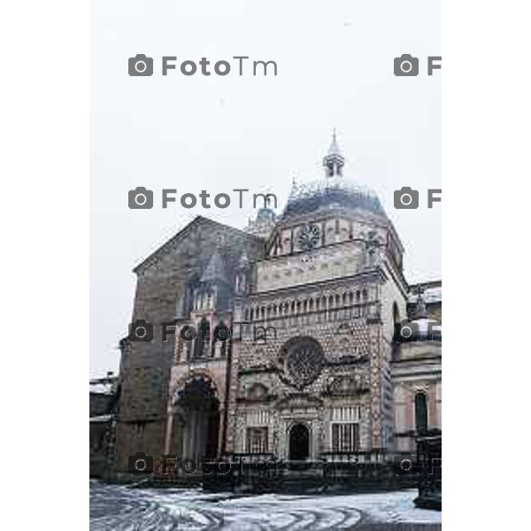 Cronaca, Bergamo - 21/11/25 - Neve in Città