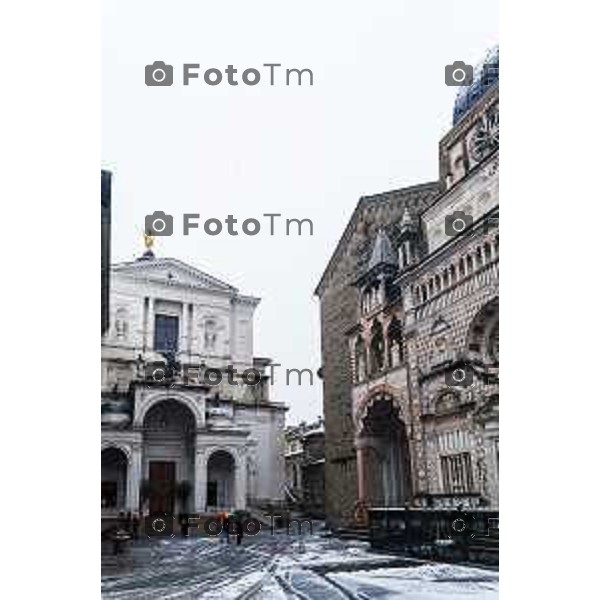 Cronaca, Bergamo - 21/11/25 - Neve in Città