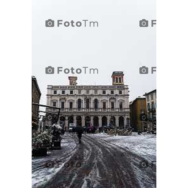 Cronaca, Bergamo - 21/11/25 - Neve in Città