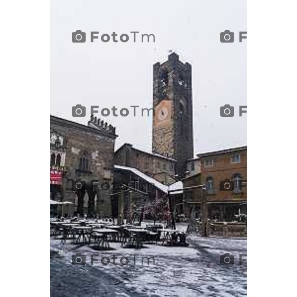 Cronaca, Bergamo - 21/11/25 - Neve in Città
