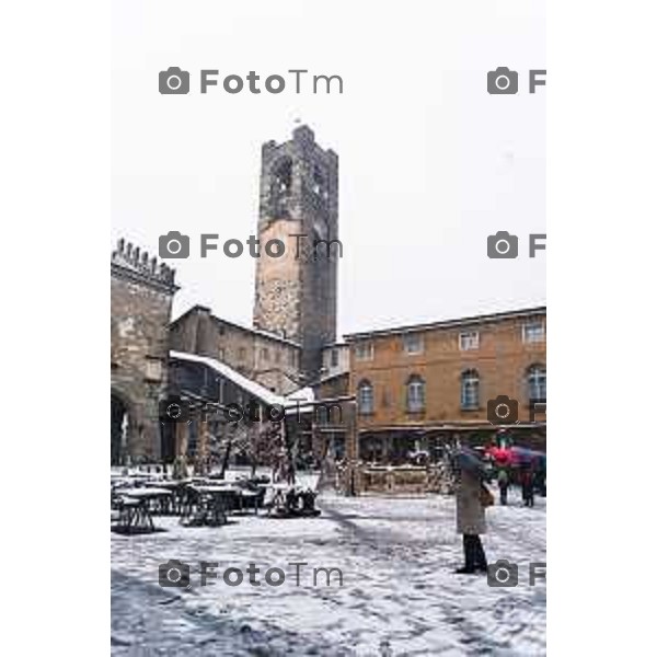 Cronaca, Bergamo - 21/11/25 - Neve in Città