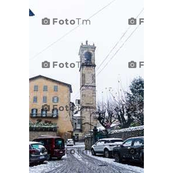 Cronaca, Bergamo - 21/11/25 - Neve in Città