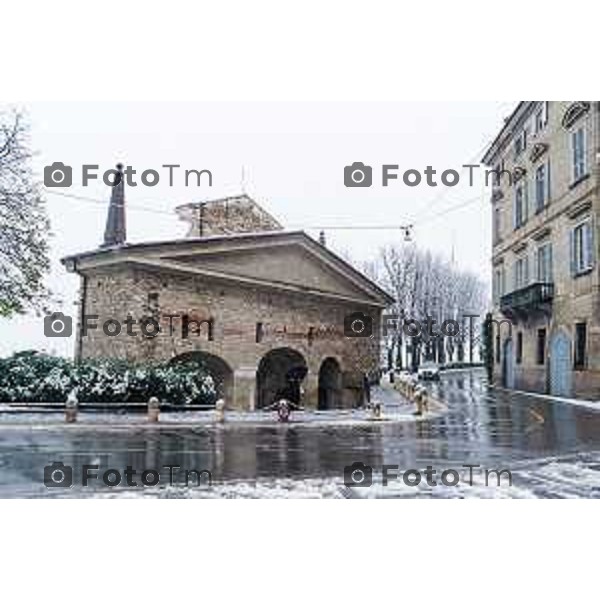 Cronaca, Bergamo - 21/11/25 - Neve in Città