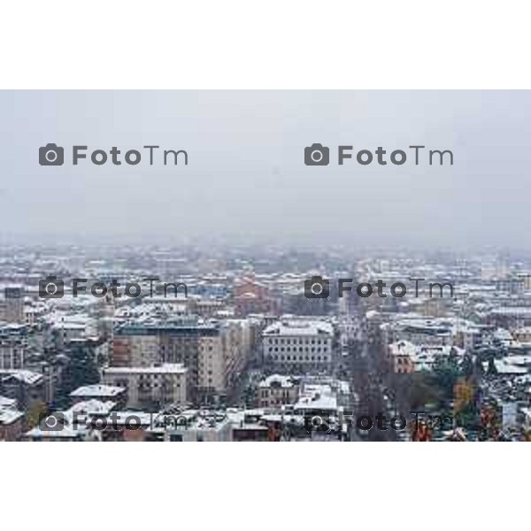 Cronaca, Bergamo - 21/11/25 - Neve in Città