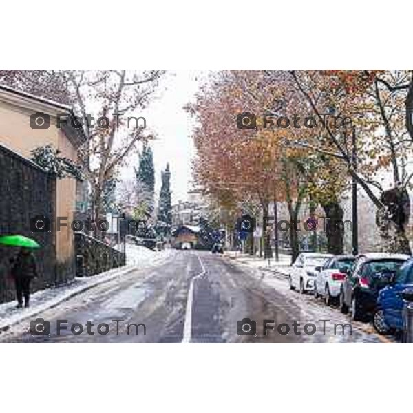 Cronaca, Bergamo - 21/11/25 - Neve in Città