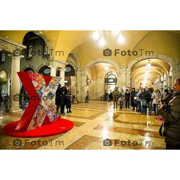 Cronaca, Bergamo 21 Novembre 2025 - Presentazione Installazioni Christmas Design 2025 intervengono Sergio Gandi, vicesindaco di Bergamo, assessore alla cultura e al commercio; Nicola Viscardi, presidente DUC (Distretto Urbano del Commercio di Bergamo); Maurizio Vegini, ideatore e direttore artistico di Christmas Design; modera, Gaetano Zoccali, Head of Content della mostra Christmas Design.