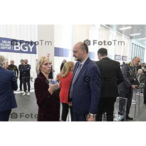 Tiziano Manzoni/LaPresse 25-11- 2025 Italia Cronaca aeroporto Orio Al Serio Nuovo Terminal Claudia Terzi e Rettore Universita Sergio Cavalieri