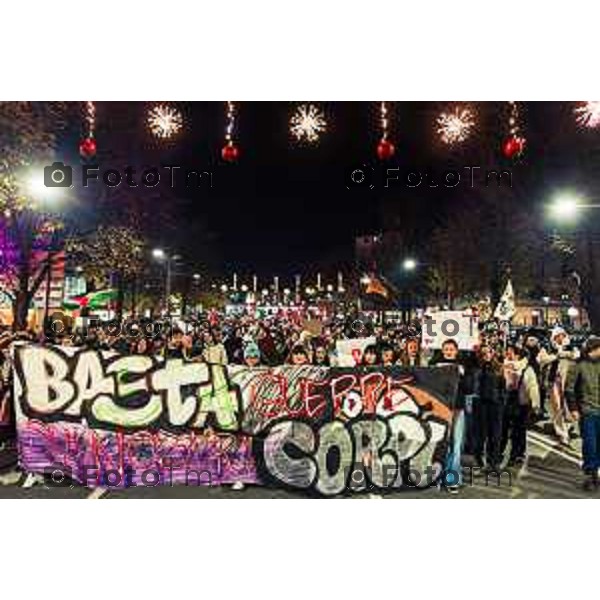 25.11.2025 - Cronaca, Bergamo Corteo Contro La Violenza di Genere partecipano Elena Carnevali, Romina Russo, Marzia Marchesi, Matteo Rossi, Gabriele Giudici, CGIL, USB