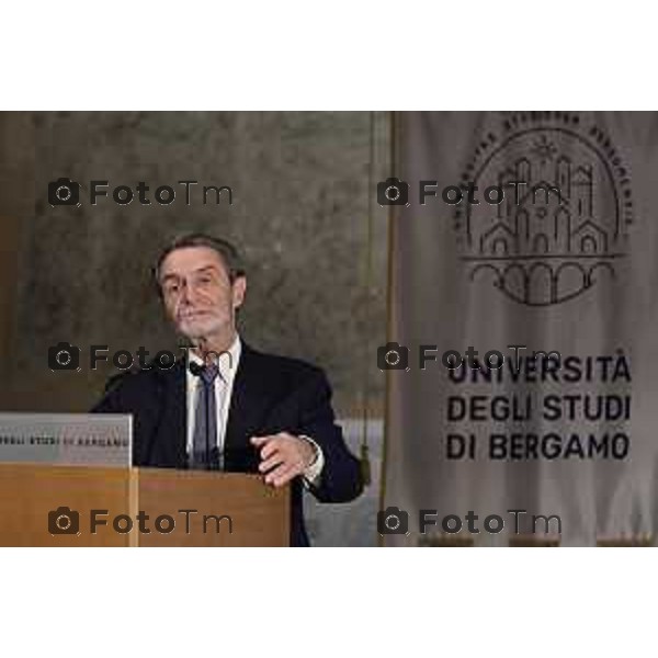 Tiziano Manzoni/LaPresse 26-11- 2025 Italia Cronaca BergamoBergamo UniBg Anno Accademico 2025-26 sotto il segno di rivoluzione digitale e intelligenza artificialeSergio Cavalieri, Rettore prof. Oliver Riedel dell’Università di Stoccarda