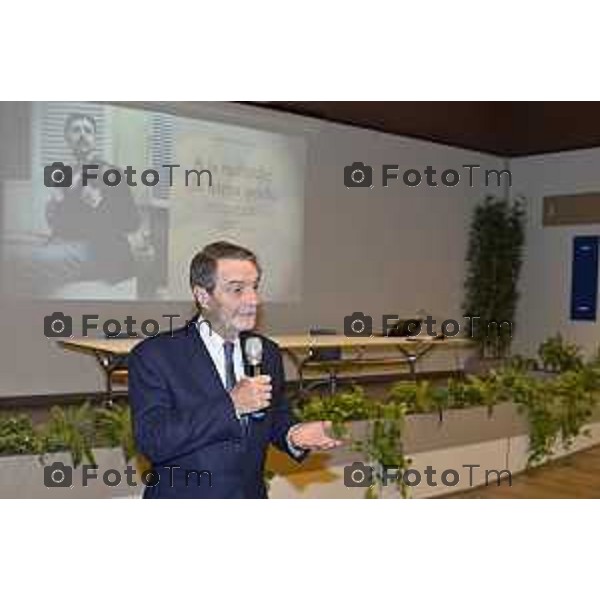 Tiziano Manzoni/LaPresse 26-11- 2025 Italia Cronaca Bergamo Bergamo uditorium Fausto Begnis Fondazione Carisma Attilio Fontana Miro Radici - Presidente Fondazione Carisma