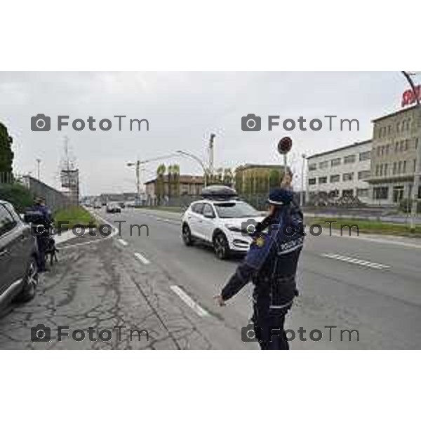 Tiziano Manzoni/LaPresse 4-12-2025 Bergamo, Italia Cronaca TreviglioTreviglio Controlli strade Polizia Locale e sede
