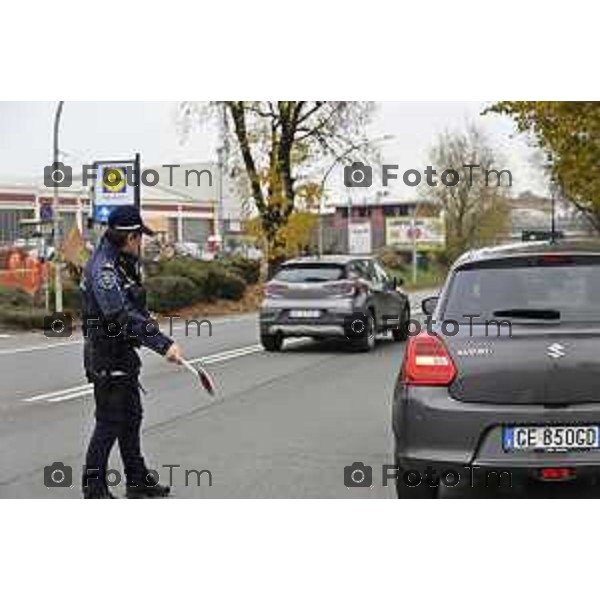 Tiziano Manzoni/LaPresse 4-12-2025 Bergamo, Italia Cronaca TreviglioTreviglio Controlli strade Polizia Locale e sede