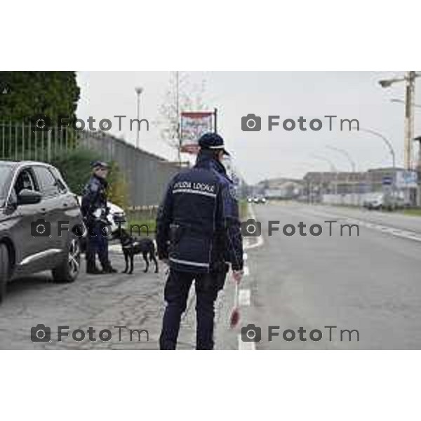 Tiziano Manzoni/LaPresse 4-12-2025 Bergamo, Italia Cronaca TreviglioTreviglio Controlli strade Polizia Locale e sede