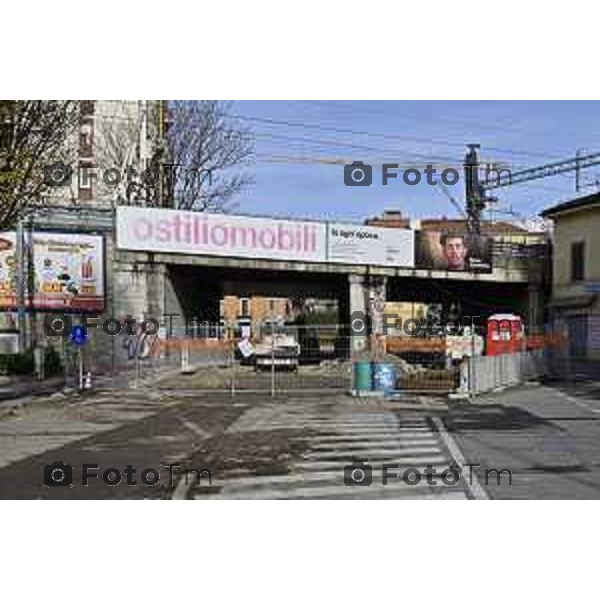 Tiziano Manzoni/LaPresse060-12- 2025 Italia Cronaca Bergamo Via San Bernardino Ponte ferrovia esselunga