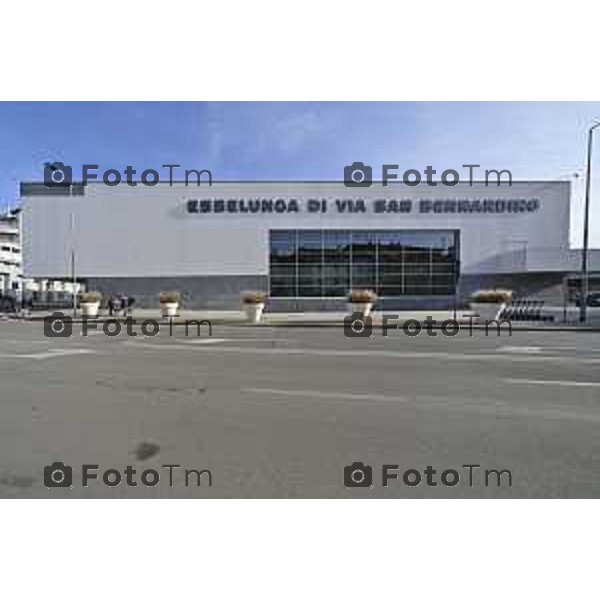 Tiziano Manzoni/LaPresse060-12- 2025 Italia Cronaca Bergamo Via San Bernardino Ponte ferrovia esselunga