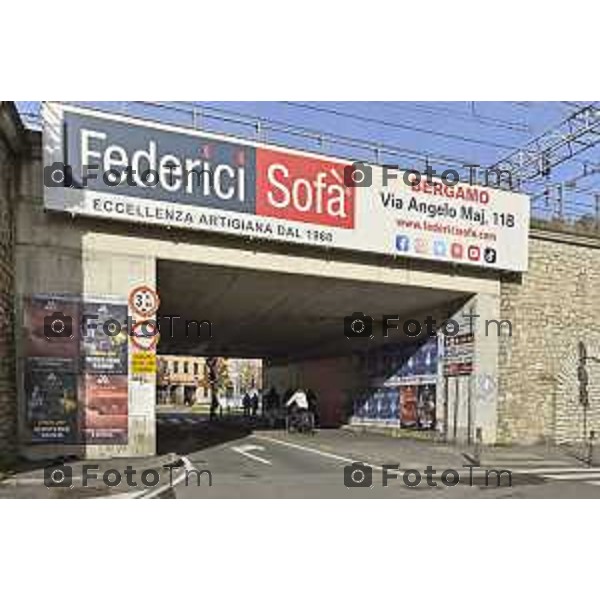 Tiziano Manzoni/LaPresse 6-12- 2025 Italia Cronaca Bergamo Bergamo Via Autostrada ponti fs treno traffico