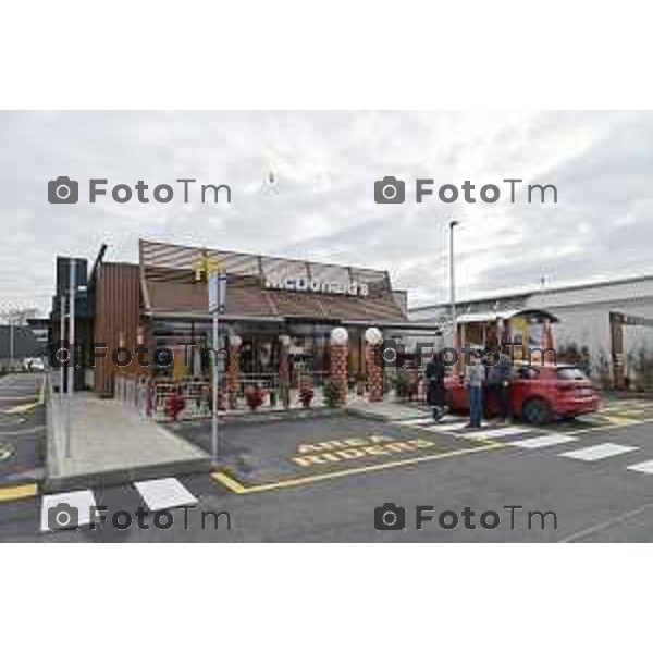 Tiziano Manzoni/LaPresse 10-12- 2025 Italia Cronaca Bergamo McDonald’s inaugurazione dell’800esimo ristorante in Italia, a Verdello Bergamo