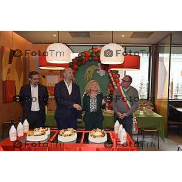 Tiziano Manzoni/LaPresse 10-12- 2025 Italia Cronaca Bergamo McDonald’s inaugurazione dell’800esimo ristorante in Italia, a Verdello Bergamo