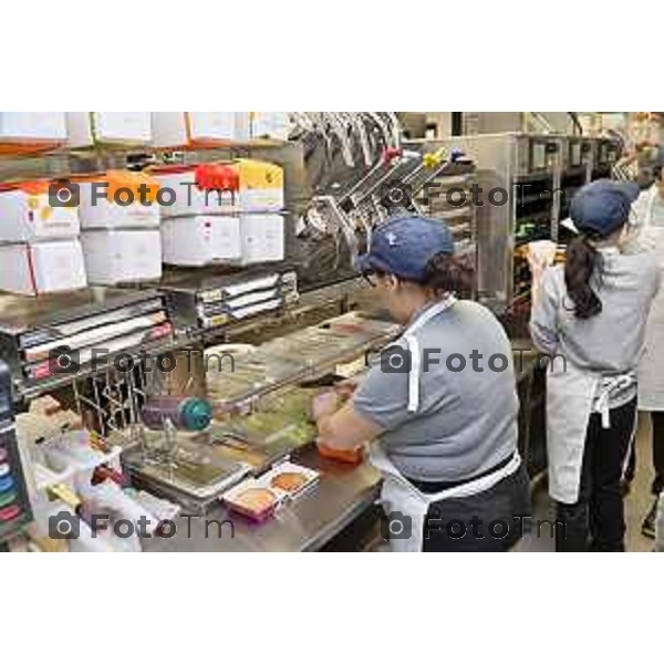 Tiziano Manzoni/LaPresse 10-12- 2025 Italia Cronaca Bergamo McDonald’s inaugurazione dell’800esimo ristorante in Italia, a Verdello Bergamo