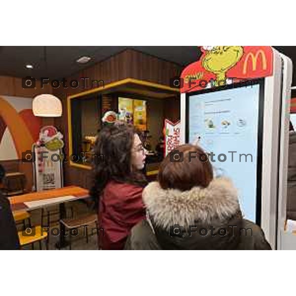 Tiziano Manzoni/LaPresse 10-12- 2025 Italia Cronaca Bergamo McDonald’s inaugurazione dell’800esimo ristorante in Italia, a Verdello Bergamo
