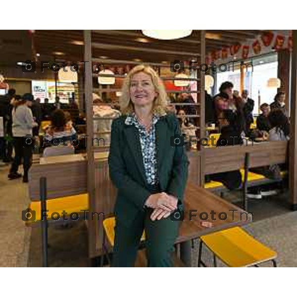 Tiziano Manzoni/LaPresse 10-12- 2025 Italia Cronaca Bergamo McDonald’s inaugurazione dell’800esimo ristorante in Italia, a Verdello Bergamo Giorgia Favaro, AD McDonald\'s Italia