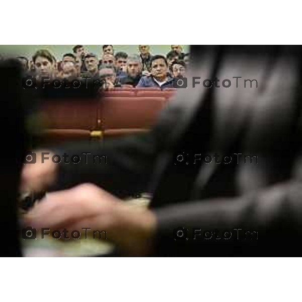 Tiziano Manzoni/LaPresse 12-12- 2025 Italia Cronaca Bergamo Bergamo concerto presso la Casa Circondariale di Bergamo Associazione Amici del Festival Pianistico Internazionale Soprano Francesca Tiburzi Tenore Luigi Albani al pianoforte il Maestro Samuele Pala Direttore del carcere, dott.ssa Antonina D\'Onofrio