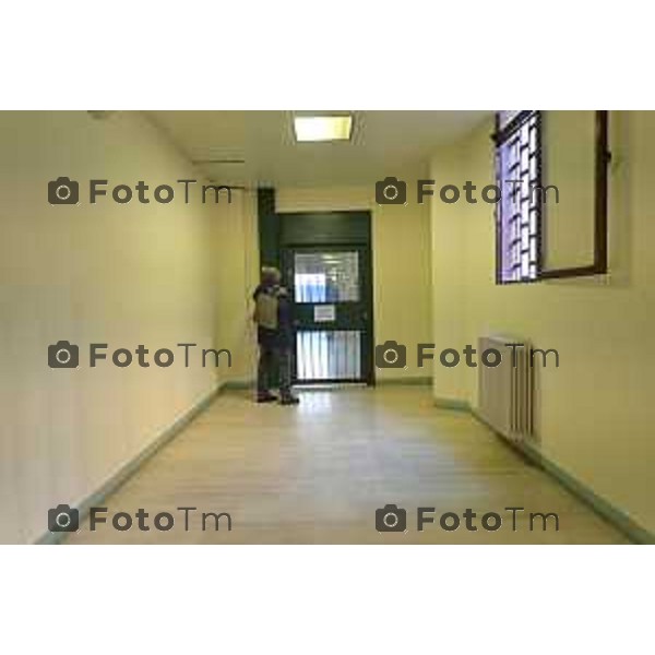 Tiziano Manzoni/LaPresse 12-12- 2025 Italia Cronaca Bergamo Bergamo concerto presso la Casa Circondariale di Bergamo Associazione Amici del Festival Pianistico Internazionale Soprano Francesca Tiburzi Tenore Luigi Albani al pianoforte il Maestro Samuele Pala Direttore del carcere, dott.ssa Antonina D\'Onofrio