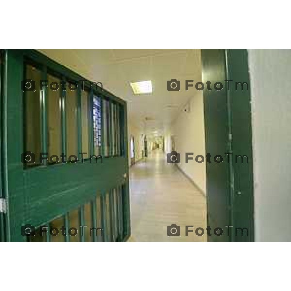 Tiziano Manzoni/LaPresse 12-12- 2025 Italia Cronaca Bergamo Bergamo concerto presso la Casa Circondariale di Bergamo Associazione Amici del Festival Pianistico Internazionale Soprano Francesca Tiburzi Tenore Luigi Albani al pianoforte il Maestro Samuele Pala Direttore del carcere, dott.ssa Antonina D\'Onofrio