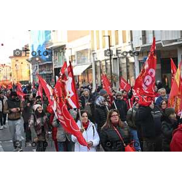 Tiziano Manzoni/LaPresse 8-11- 2025 Italia Cronaca Bergamo Bergamo sciopero generale cgil fiom dicembre 2025