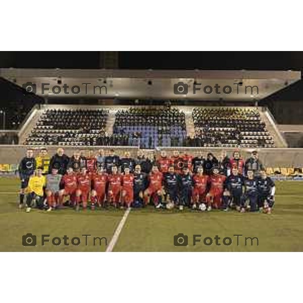 Tiziano Manzoni/LaPresse 15-12- 2025 Italia Cronaca Bergamo Accademia della Guardia di finanza - Evento benefico "Un Calcio al Tumore"Ospedale “Papa Giovanni XXIII” e l’Associazione “Accademia dello Sport per la Solidarietà” di Bergamo, nasce con l’obiettivo di sostenere concretamente la ricerca e l’innovazione tecnologica nella lotta contro i tumori.