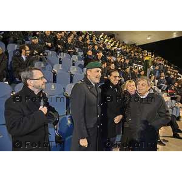 Tiziano Manzoni/LaPresse 15-12- 2025 Italia Cronaca Bergamo Accademia della Guardia di finanza - Evento benefico "Un Calcio al Tumore"Ospedale “Papa Giovanni XXIII” e l’Associazione “Accademia dello Sport per la Solidarietà” di Bergamo, nasce con l’obiettivo di sostenere concretamente la ricerca e l’innovazione tecnologica nella lotta contro i tumori.