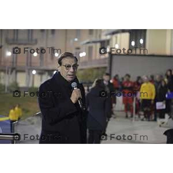 Tiziano Manzoni/LaPresse 15-12- 2025 Italia Cronaca Bergamo Accademia della Guardia di finanza - Evento benefico "Un Calcio al Tumore"Ospedale “Papa Giovanni XXIII” e l’Associazione “Accademia dello Sport per la Solidarietà” di Bergamo, nasce con l’obiettivo di sostenere concretamente la ricerca e l’innovazione tecnologica nella lotta contro i tumori.