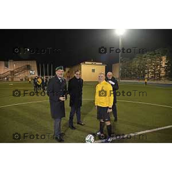 Tiziano Manzoni/LaPresse 15-12- 2025 Italia Cronaca Bergamo Accademia della Guardia di finanza - Evento benefico "Un Calcio al Tumore"Ospedale “Papa Giovanni XXIII” e l’Associazione “Accademia dello Sport per la Solidarietà” di Bergamo, nasce con l’obiettivo di sostenere concretamente la ricerca e l’innovazione tecnologica nella lotta contro i tumori.