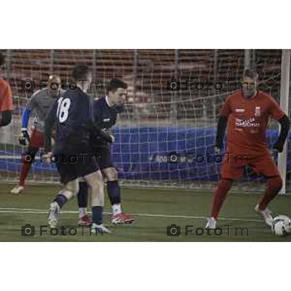 Tiziano Manzoni/LaPresse 15-12- 2025 Italia Cronaca Bergamo Accademia della Guardia di finanza - Evento benefico "Un Calcio al Tumore"Ospedale “Papa Giovanni XXIII” e l’Associazione “Accademia dello Sport per la Solidarietà” di Bergamo, nasce con l’obiettivo di sostenere concretamente la ricerca e l’innovazione tecnologica nella lotta contro i tumori.