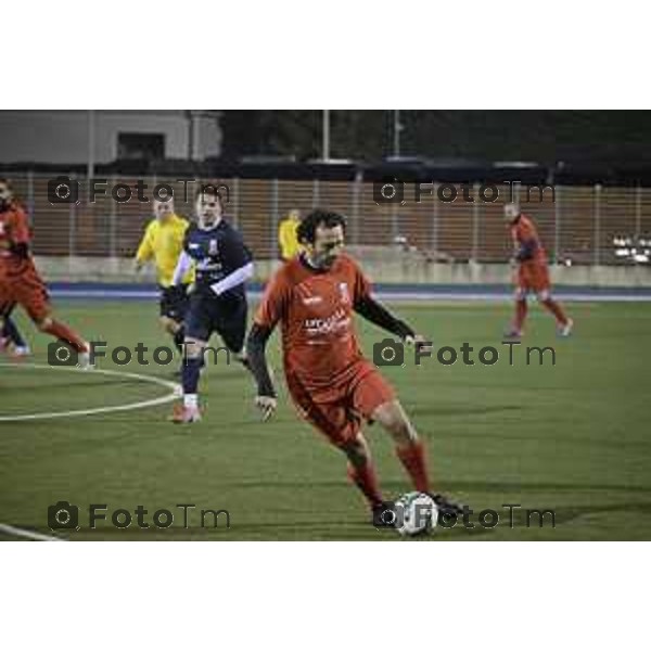 Tiziano Manzoni/LaPresse 15-12- 2025 Italia Cronaca Bergamo Accademia della Guardia di finanza - Evento benefico "Un Calcio al Tumore"Ospedale “Papa Giovanni XXIII” e l’Associazione “Accademia dello Sport per la Solidarietà” di Bergamo, nasce con l’obiettivo di sostenere concretamente la ricerca e l’innovazione tecnologica nella lotta contro i tumori.