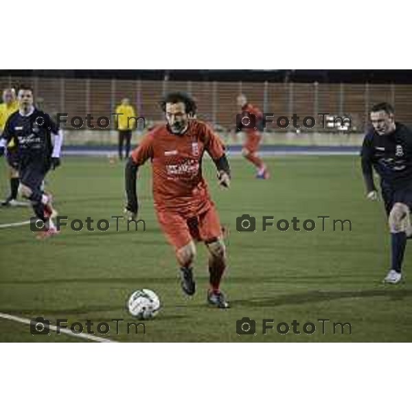 Tiziano Manzoni/LaPresse 15-12- 2025 Italia Cronaca Bergamo Accademia della Guardia di finanza - Evento benefico "Un Calcio al Tumore"Ospedale “Papa Giovanni XXIII” e l’Associazione “Accademia dello Sport per la Solidarietà” di Bergamo, nasce con l’obiettivo di sostenere concretamente la ricerca e l’innovazione tecnologica nella lotta contro i tumori.