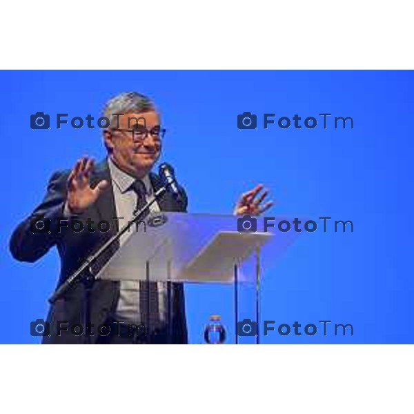 iziano Manzoni/LaPresse 15-12- 2025 Italia Cronaca Bergamo Alessandro Barbero Teatro Donizetti nuovo libro dedicato a San Francesco2025