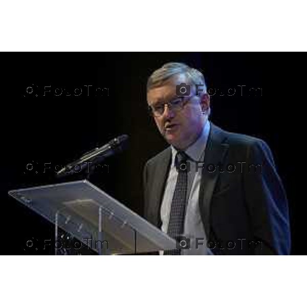 iziano Manzoni/LaPresse 15-12- 2025 Italia Cronaca Bergamo Alessandro Barbero Teatro Donizetti nuovo libro dedicato a San Francesco2025