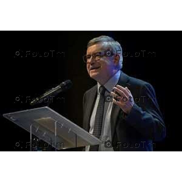 iziano Manzoni/LaPresse 15-12- 2025 Italia Cronaca Bergamo Alessandro Barbero Teatro Donizetti nuovo libro dedicato a San Francesco2025