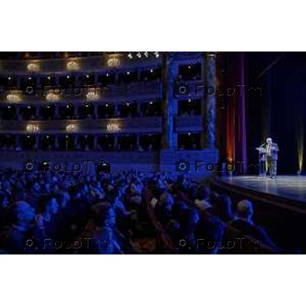 iziano Manzoni/LaPresse 15-12- 2025 Italia Cronaca Bergamo Alessandro Barbero Teatro Donizetti nuovo libro dedicato a San Francesco2025