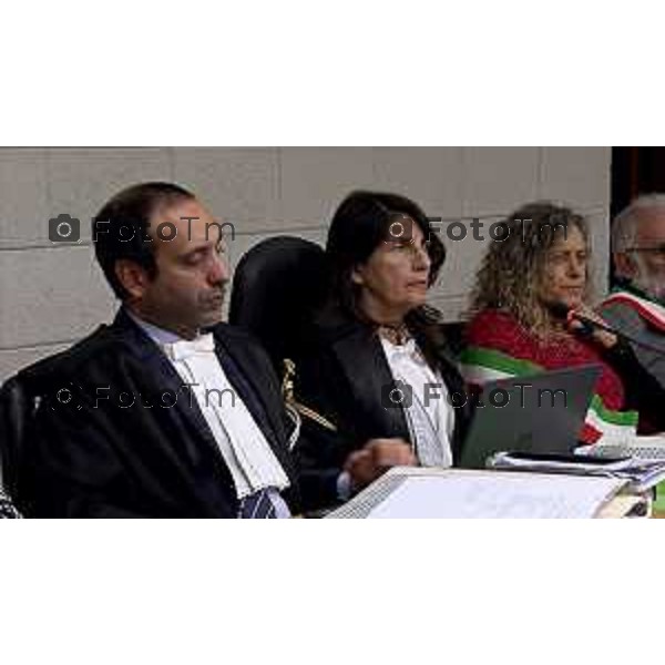 Bergamo Tribunale aula di corte d\'asisi requisitoria processo Sharon Verzen il Pm Marchisio le immagini proiettate e Sangare portato in tribunale 