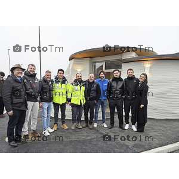 Tiziano Manzoni/LaPresse 19-12- 2025 Italia Cronaca Bergamo Bergamo primo manufatto edilizio italiano realizzato con tecnologia di stampa 3D architettonica, “Ol Casél”