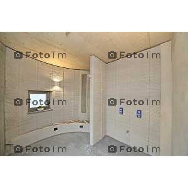 Tiziano Manzoni/LaPresse 19-12- 2025 Italia Cronaca Bergamo Bergamo primo manufatto edilizio italiano realizzato con tecnologia di stampa 3D architettonica, “Ol Casél”