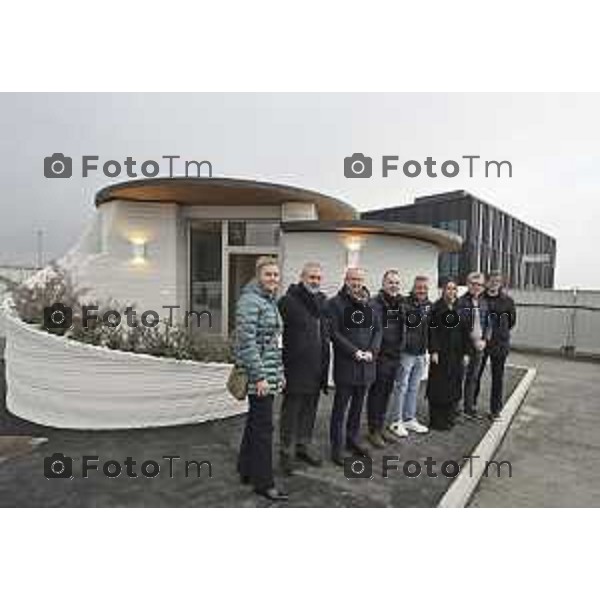 Tiziano Manzoni/LaPresse 19-12- 2025 Italia Cronaca Bergamo Bergamo primo manufatto edilizio italiano realizzato con tecnologia di stampa 3D architettonica, “Ol Casél”