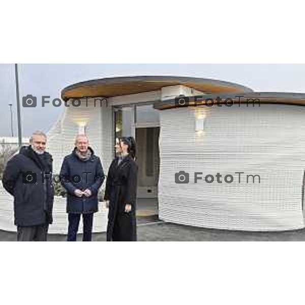 Tiziano Manzoni/LaPresse 19-12- 2025 Italia Cronaca Bergamo Bergamo primo manufatto edilizio italiano realizzato con tecnologia di stampa 3D architettonica, “Ol Casél”
