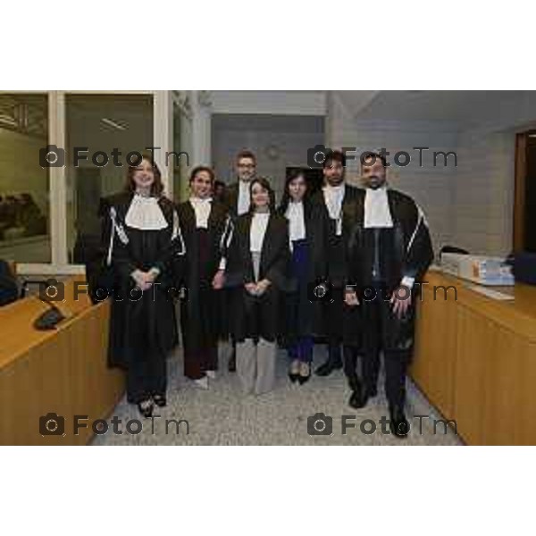 Tiziano Manzoni/LaPresse 18-12- 2025 Italia Cronaca bg tribunale nominati nuovi giudici e magistrati da sx Camilla Luraghi Michela Rillosi davanti la dott Marta Giuca Jacopo Chiodo Michela Loretto Antonio Meda Dott Gianfranco PerrilloTiziano Manzoni/LaPresse 18-12- 2025 Italia Cronaca bg tribunale nominati nuovi giudici e magistrati Antonio Meda Dotto Romanelli Procuratore Dott Gianfranco Perrillo Michela Rillosi Bergamasca Marta Giuca Michela Loretto Jacopo Chiodo Camilla Luraghi Bergamasca