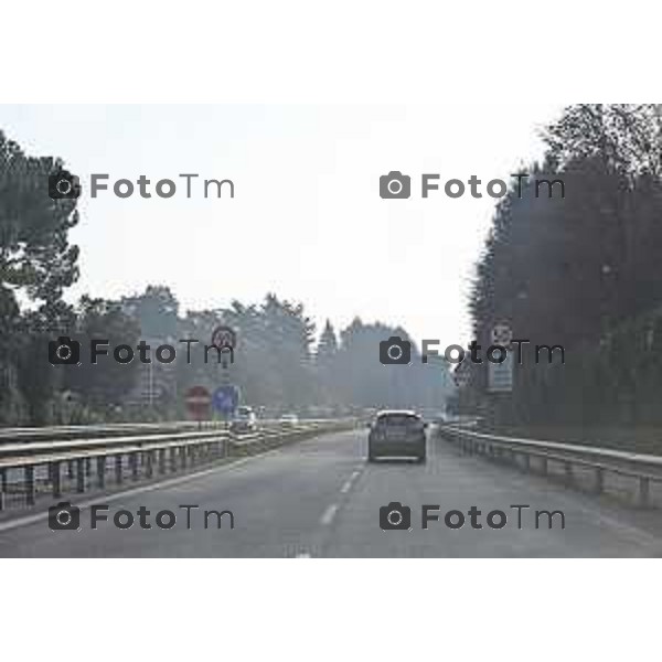 Tiziano Manzoni/LaPresse 30-12- 2025 Italia Cronaca Bergamo il primo da sx sconosciuto Bruno Scarpellini, Francesco Valesini, Emilio Pesenti, Marco Pinetti al tavolo della conferenza stampa comune di Bg