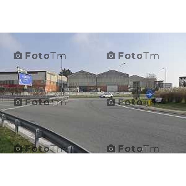 Tiziano Manzoni/LaPresse 30-12- 2025 Italia Cronaca Bergamo il primo da sx sconosciuto Bruno Scarpellini, Francesco Valesini, Emilio Pesenti, Marco Pinetti al tavolo della conferenza stampa comune di Bg